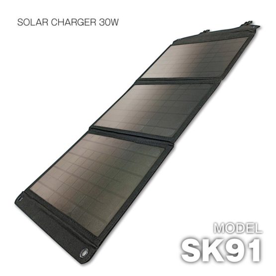 ソーラーパネル充電器　３０Ｗ　折り畳み式　ＵＳＢ−Ａポート×１　ＤＣケーブル１ｍ付属　太陽光で充電可能　アウトドア防災用品　ＳＫ９１モデル